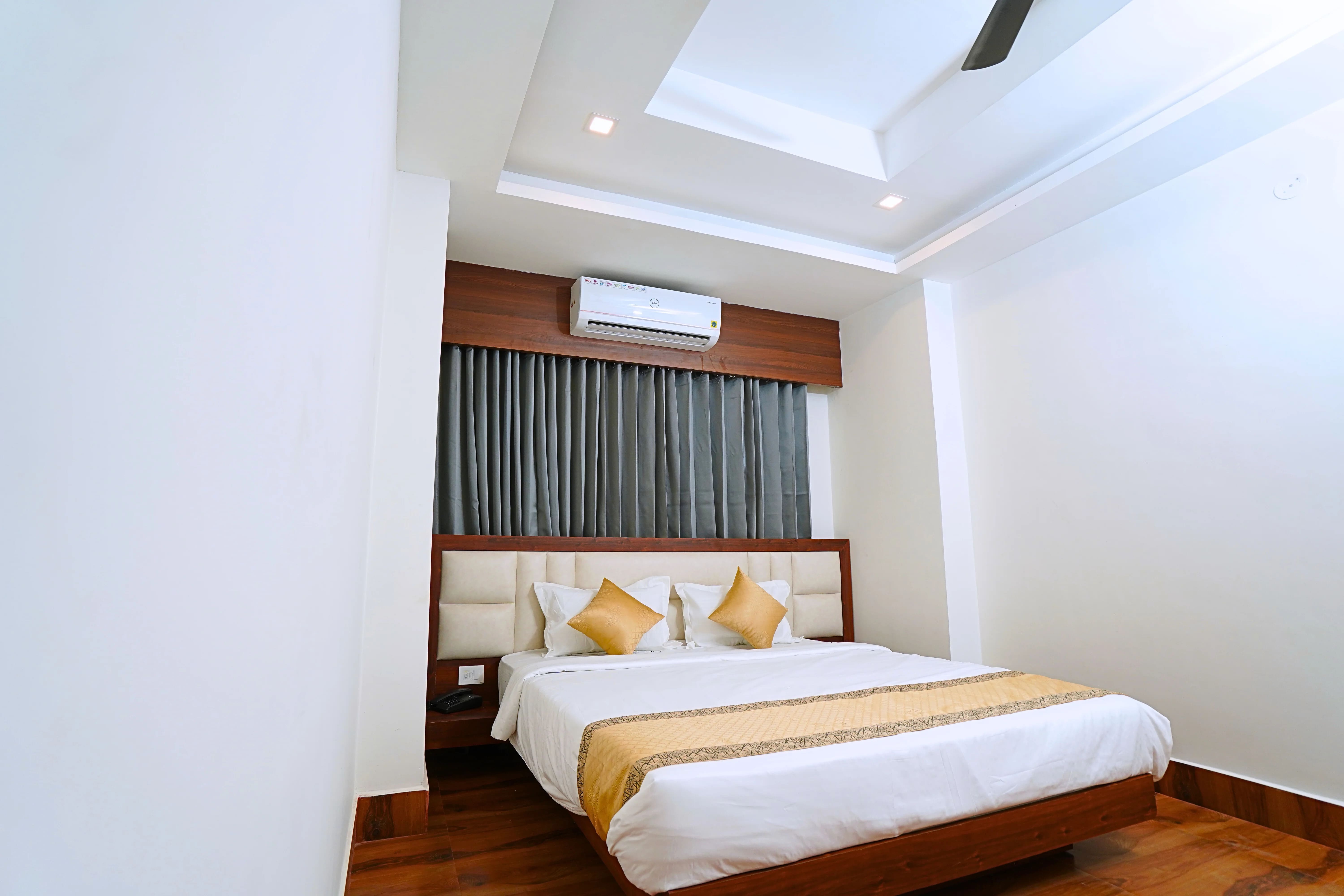 Executive Room Image 6
